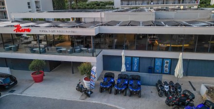 Hotel Pharos